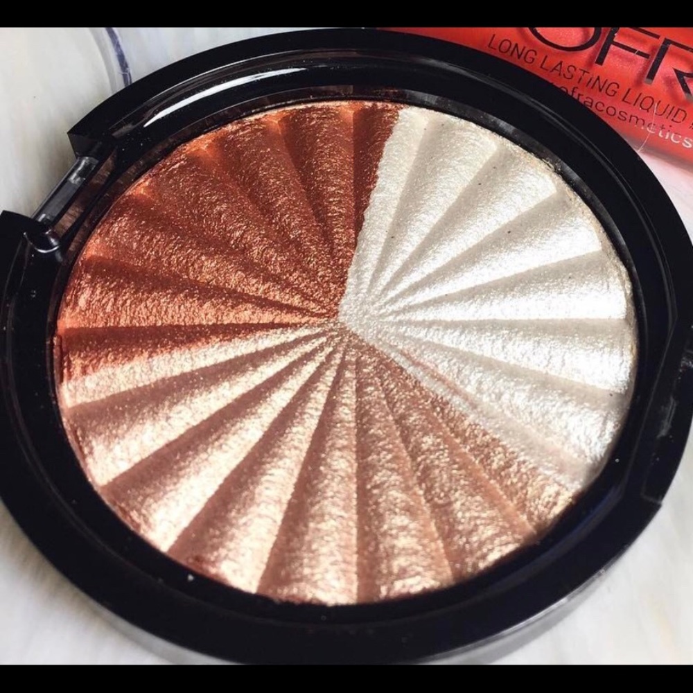 Ofra x NIKKIE Tutorials